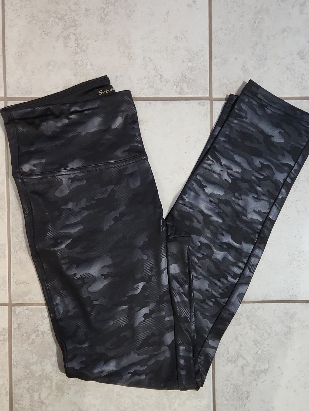 Shinestar Black Gray Camo High-Waist Leggings